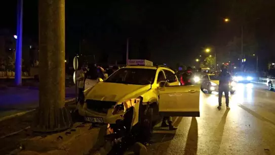 Antalya'da Feci Kaza: Bir Kişi Hayatını Kaybetti