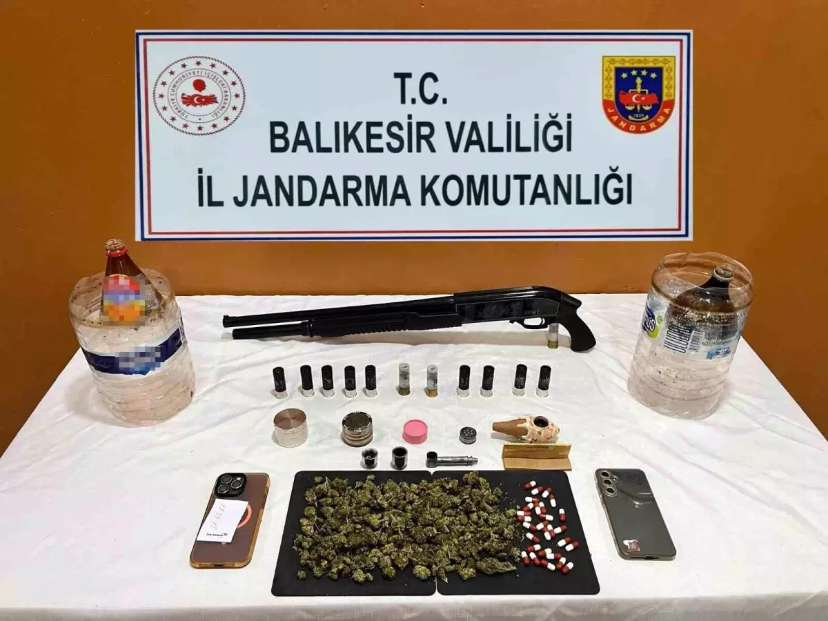 Susurluk'ta Uyuşturucu Operasyonu: 2 Gözaltı