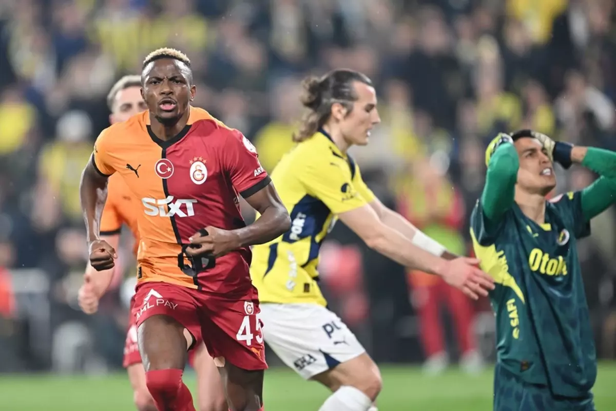 Victor Osimhen'den dev katkı! Birinci sıraya yerleşti