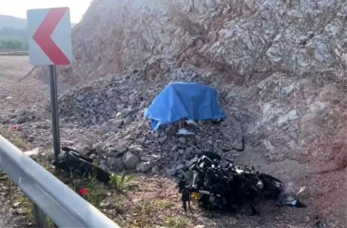 Soma'da Motosiklet Kazası: 1 Ölü, 1 Yaralı