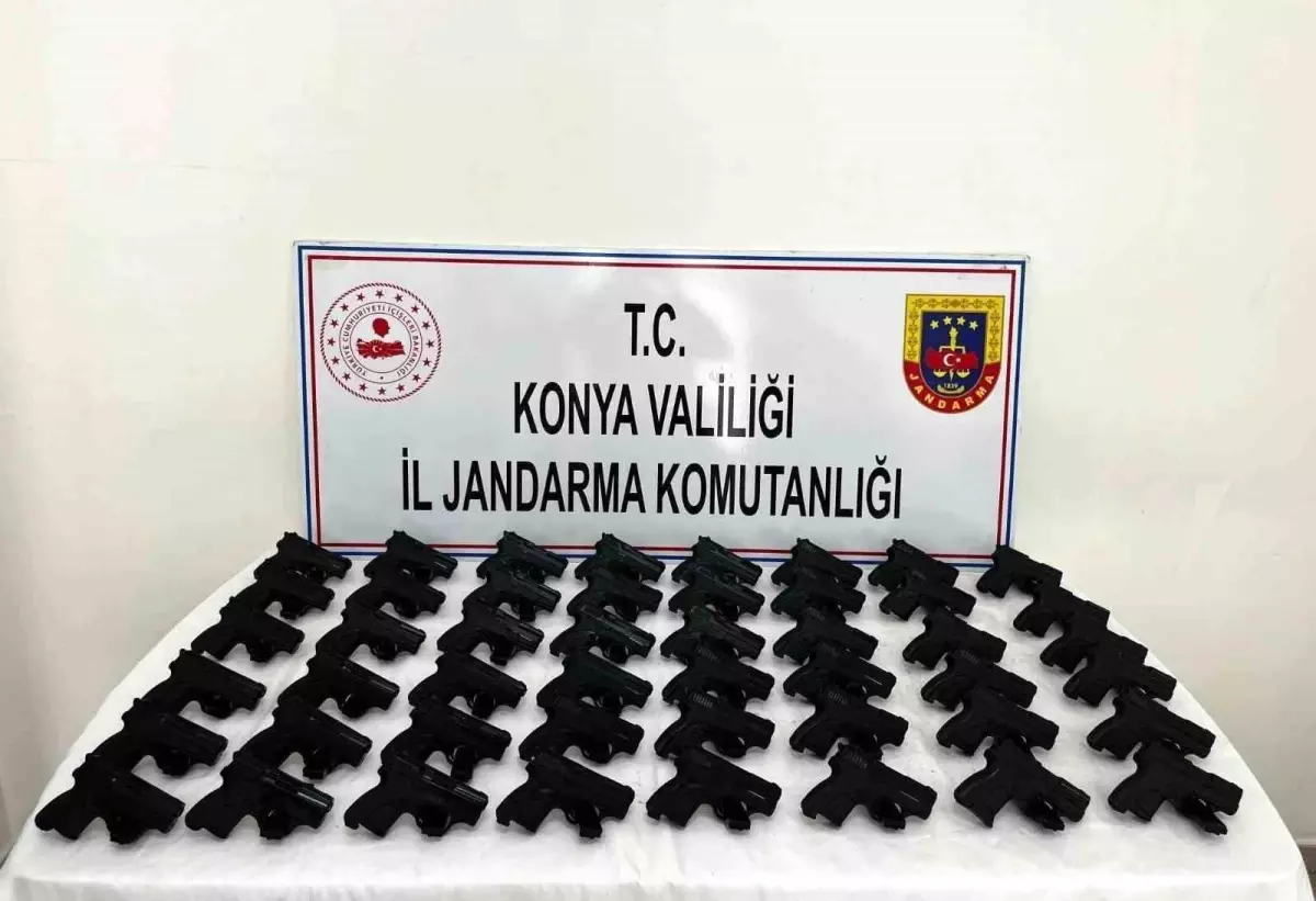 Beyşehir'de 48 Ruhsatsız Tabanca Ele Geçirildi