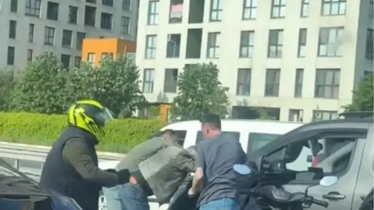 Esenyurt'ta Trafik Kavgası