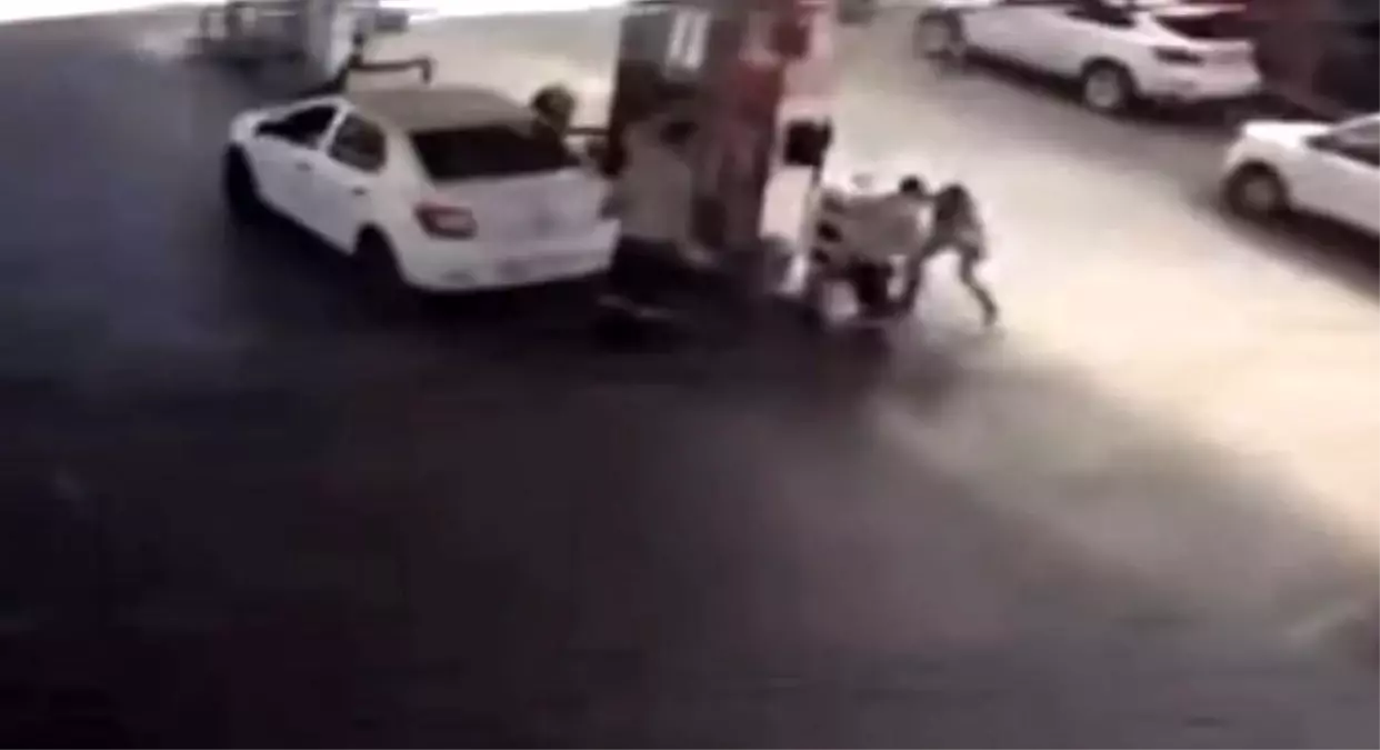 Arnavutköy'de Bıçaklı Saldırı