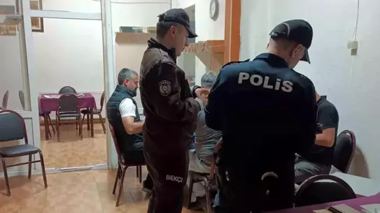 Balıkesir'de 51 Aranan Şahıs Yakalandı