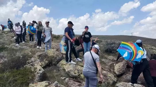 Niğde'de 19 Mayıs Coşkusu: Gençlik Yürüyüşü ve Uçurtma Şenliği