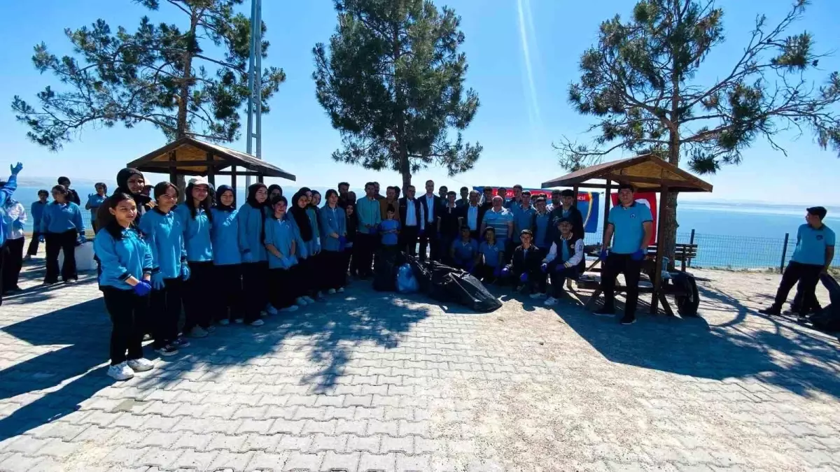 Samsat'ta Doğa Temizliği ile Çevre Bilinci Artırıldı