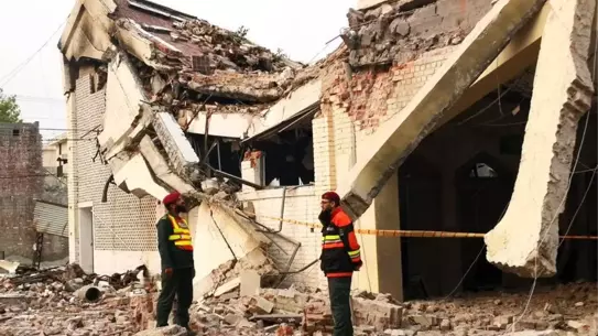 Pakistan- Hindistan Sınırında Çatışma: 26 Ölü