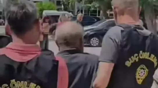 Firari Cinayet Zanlısı İzmir'de Yakalandı