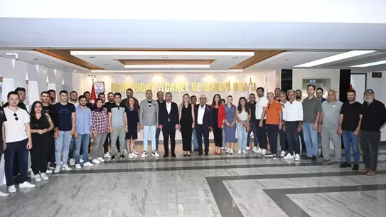 Manavgat'ta Çilek Yetiştiriciliği Toplantısı