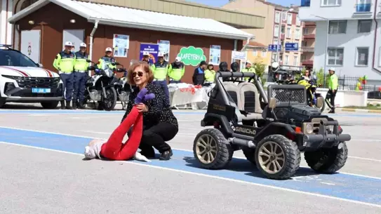 Bilecik'te Trafik ve İlk Yardım Haftası Kutlandı
