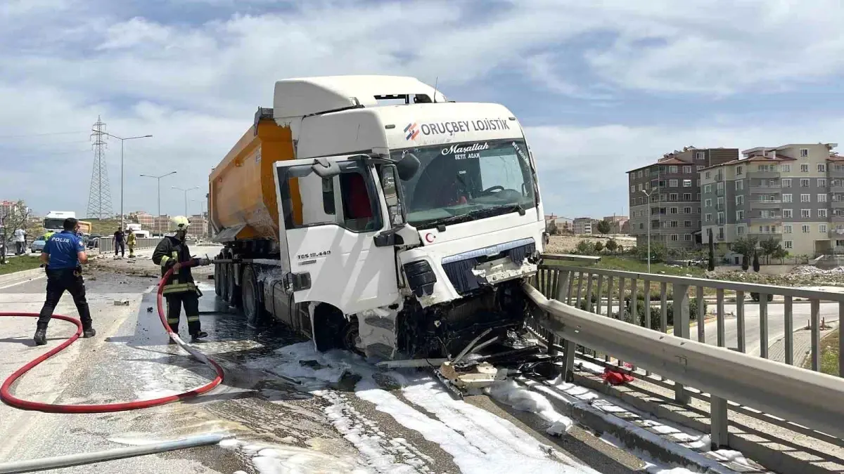 Hatay'da hafriyat kamyonu kazası