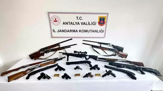 Alanya'da Silah Kaçakçılığına Operasyon