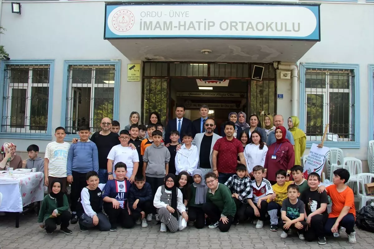 Ünye'de Gazze İçin Kermes Düzenlendi