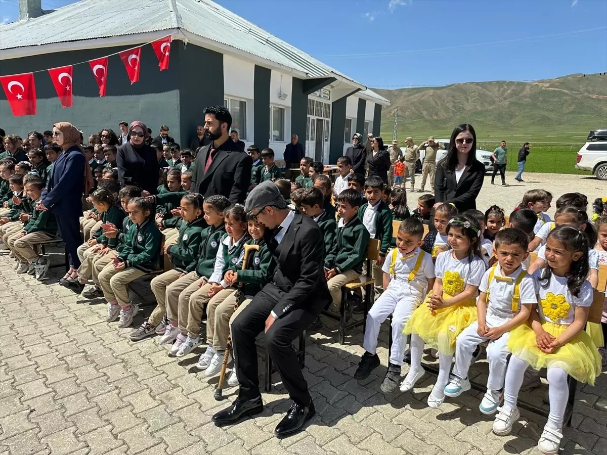 Yüksekova'da Köy Okulları Çocuk Şenliği