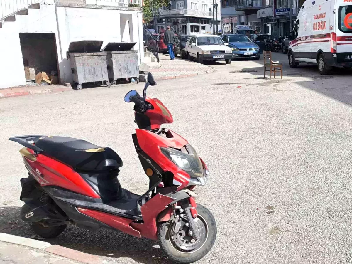 Burdur'da Trafik Kazası: 2 Yaralı