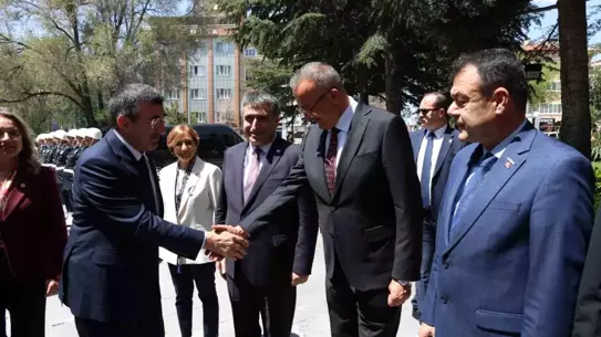 Cumhurbaşkanı Yardımcısı Yılmaz: "Ana muhalefet partisinin tek yaptığı popülizm"