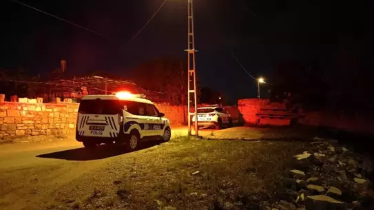 Kayseri'de Polis Ekibine Mukavemet