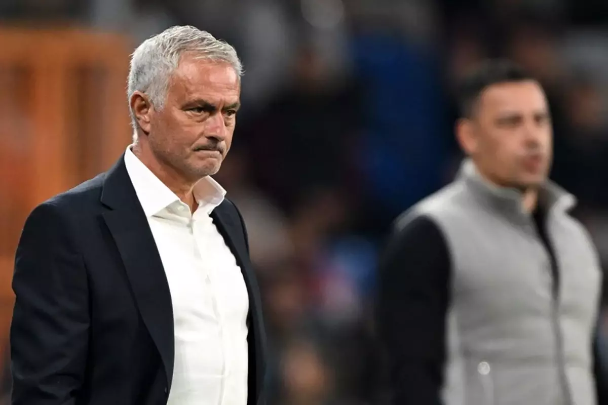 Mourinho'nun gazeteciye cevabı gündem oldu! Adeta dalga geçti