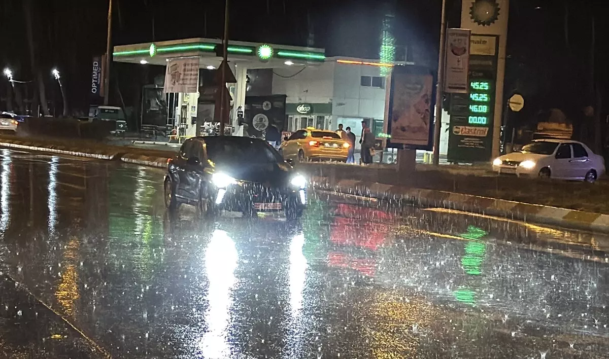 Edirne'de Sağanak Yağış Etkili