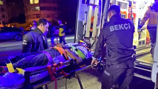 Antalya'da Genç Köprüden Düşüp Yaralandı
