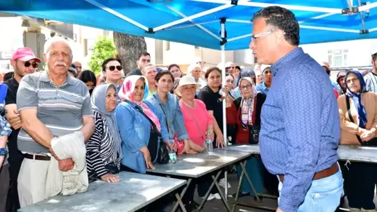 Alaşehir Belediyesi Ücretsiz Fide Destekleme Projesini Devam Ettirdi