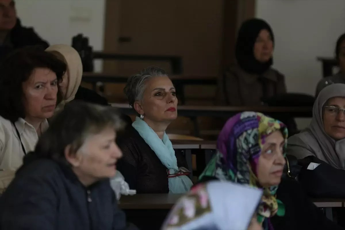 60 Yaş Üstü Bireyler Üniversite Sıralarında