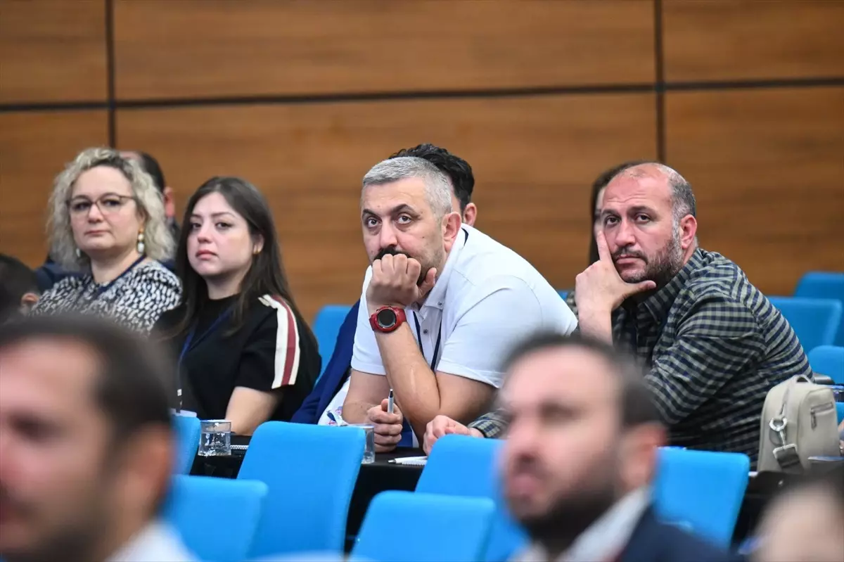 Ulusal Acil Sağlık Hizmetleri Kongresi Başladı