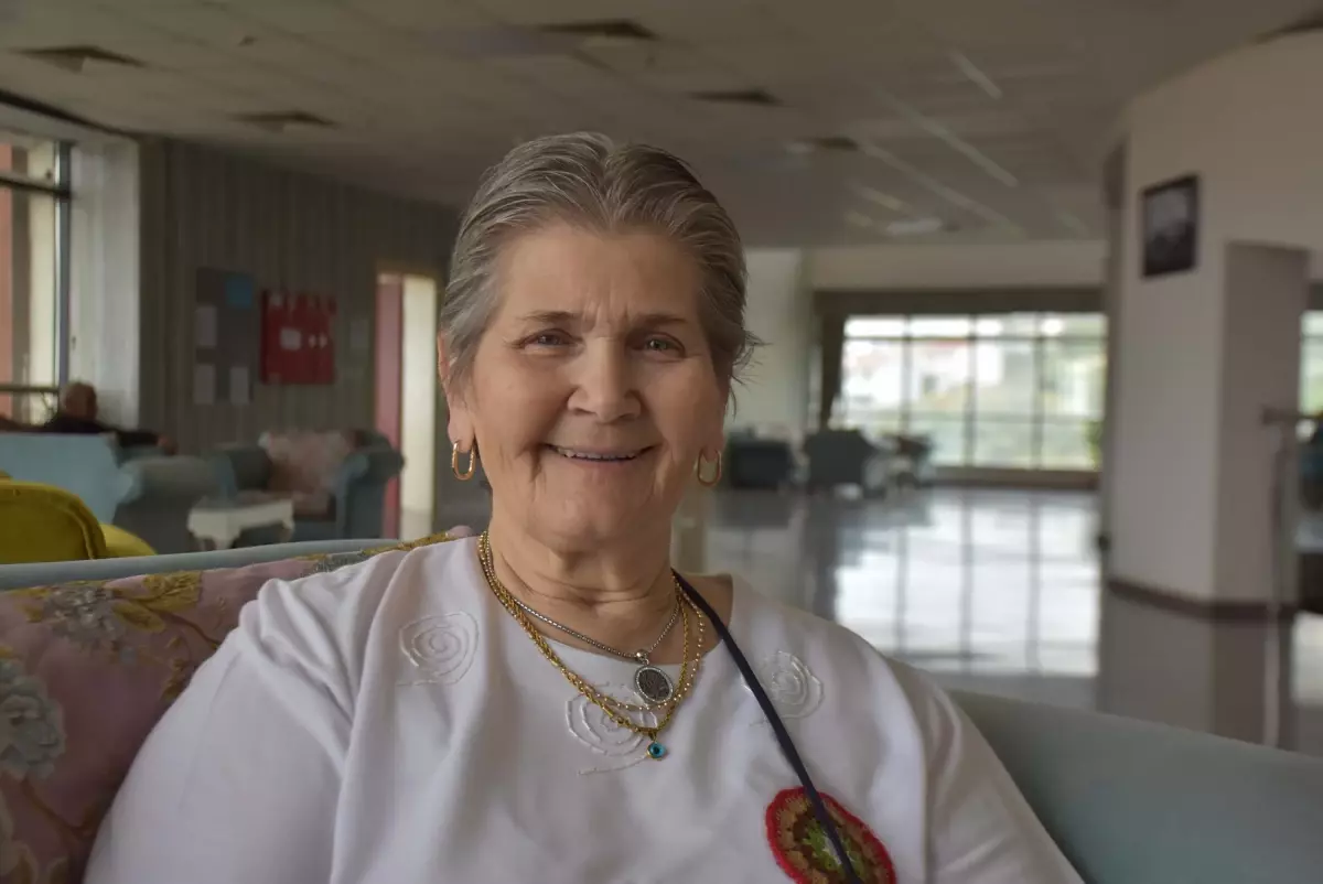 Semra Dinçer'den Çocuklara Sevgi Eli