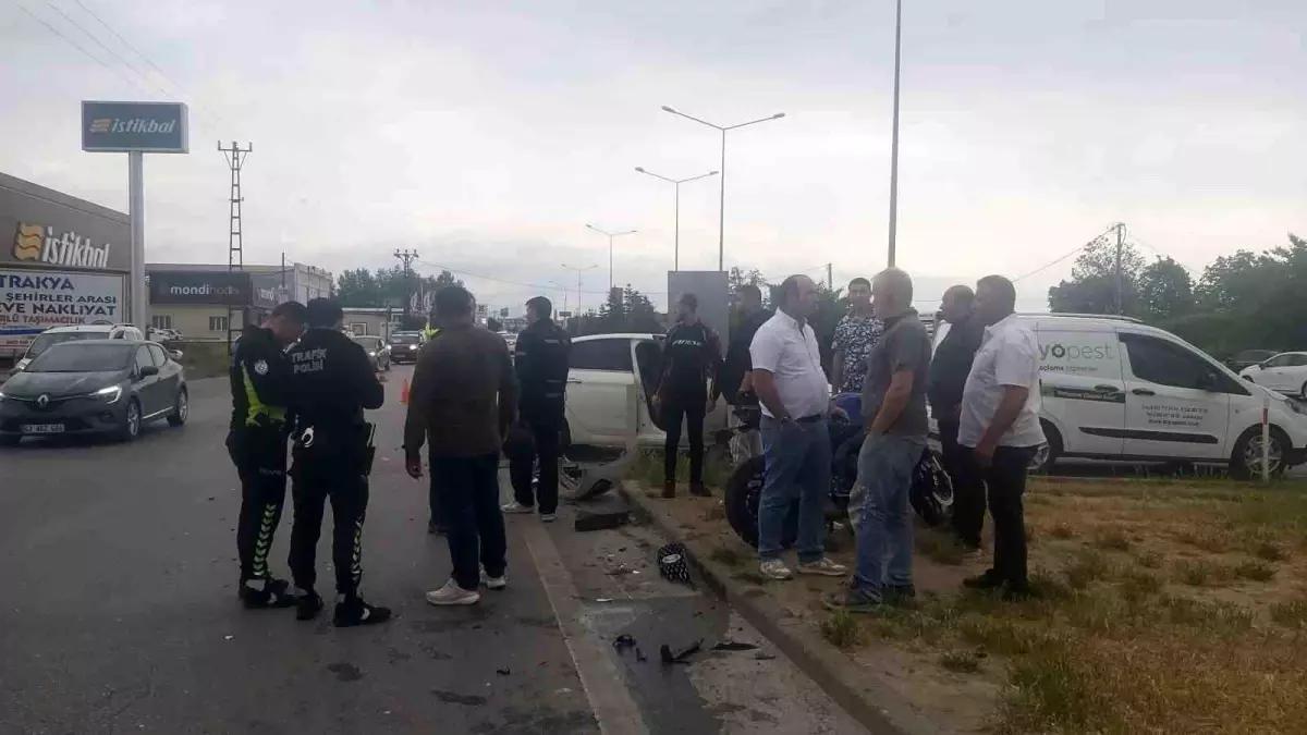 Kırklareli'nde Otomobil-Motosiklet Kazası