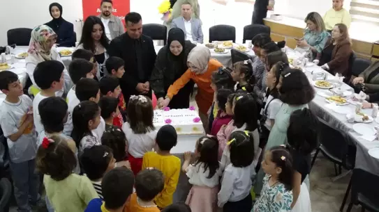 Erzurum'da Duygu Dolu Anneler Günü Etkinliği