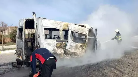Sivas'ta Minibüs Yangını