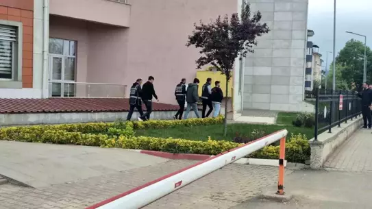 Bartın'da Dolandırıcı Çete Çökertildi