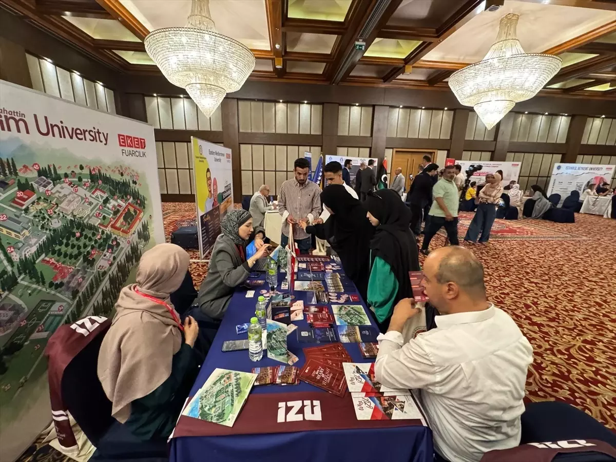 Trablus'ta Türk Üniversiteleri Fuarı yoğun ilgi gördü