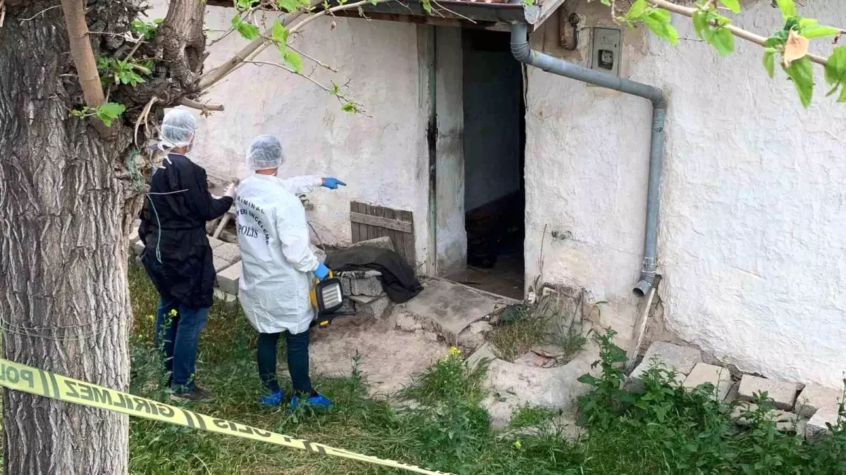 Karaman'da 75 Yaşındaki Kadın Ölü Bulundu