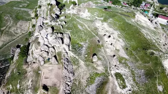 Palu Kalesi'nde Kazı Çalışmaları Başladı