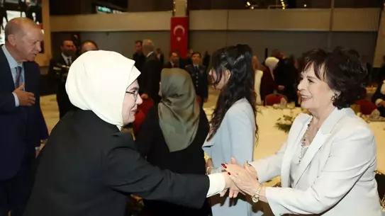Emine Erdoğan'dan "Anneyle Güçlü Aile, Aileyle Güçlü Türkiye" programına ilişkin paylaşım