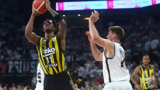 Beşiktaş, Fenerbahçe'yi Mağlup Etti
