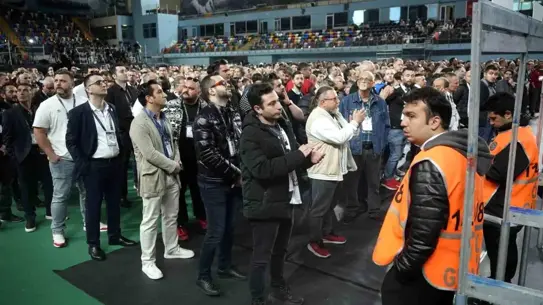 Beşiktaş Genel Kurulu'nda Oy Verme Süreci Başladı