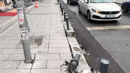 Avcılar'da Kaza: Direksiyon Hakimiyeti Kayboldu