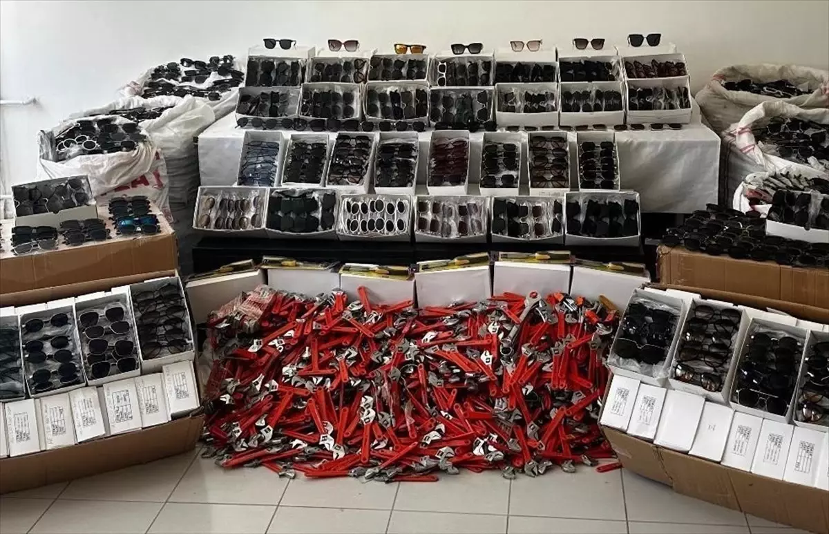 Akçakale'de Kaçak Gözlük Operasyonu