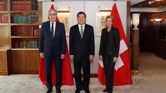 Çin ve İsviçre İletişimi Güçlendiriyor