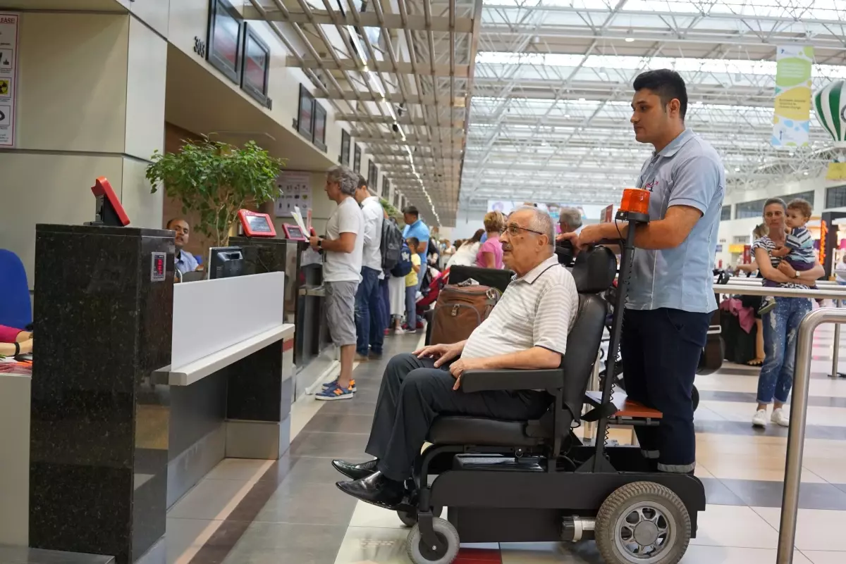 Engelli bireyler YHT ve ana hat trenlerinde ücretsiz seyahat ediyor