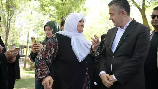 Esenyurt'ta Anneler Günü Pikniği