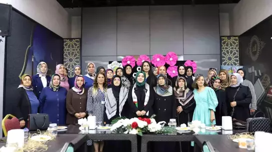Malatya'da Anneler Günü'nde Gazzeli Annelere Destek