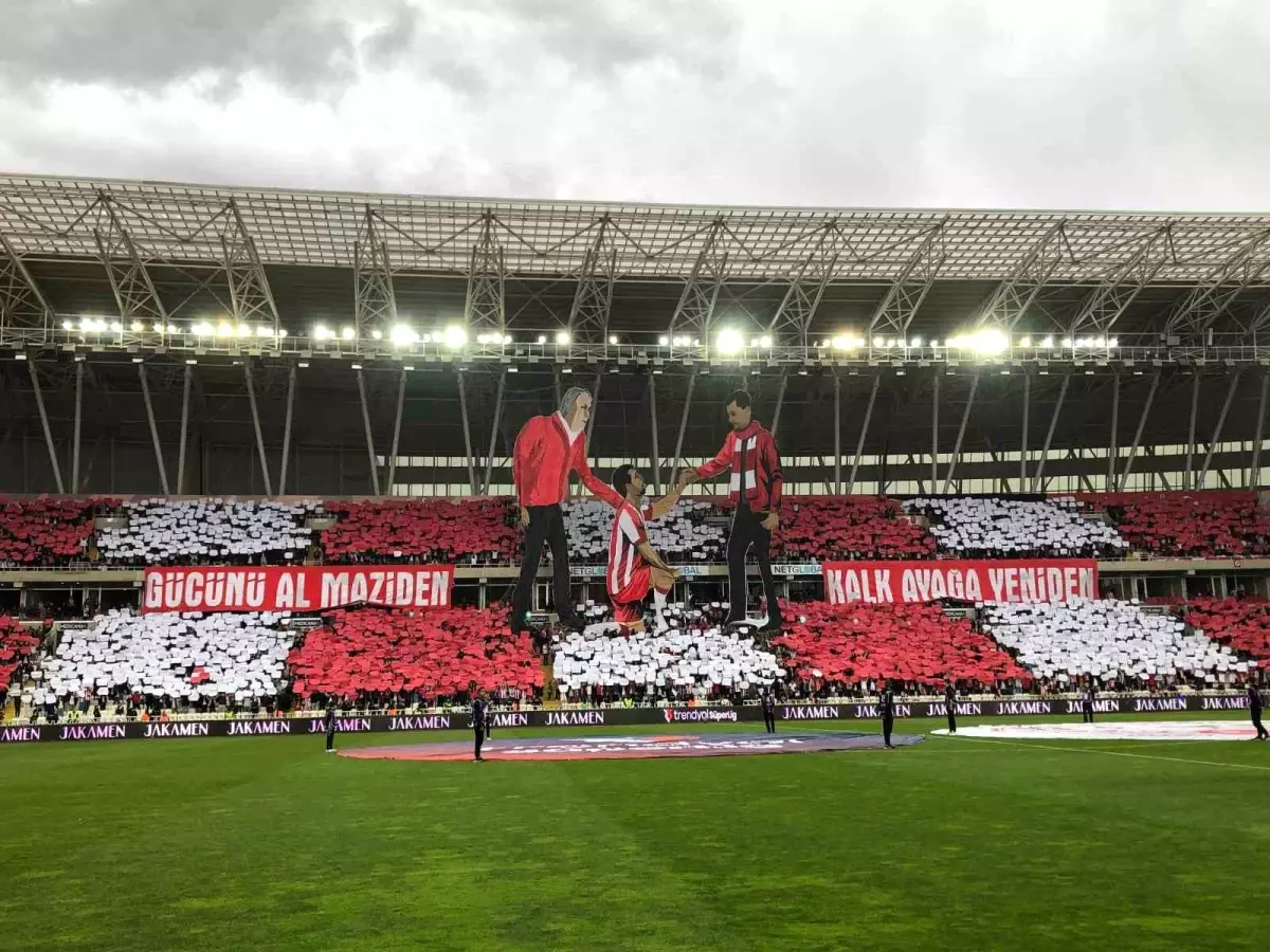 Sivasspor'dan Etkileyici Koreografi