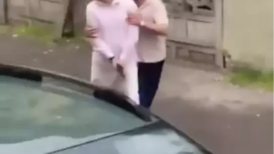 Motosiklet Egzozuna Silahlı Tepki