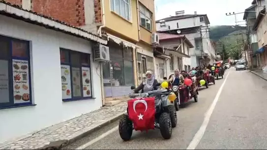 Anneler Günü'nde Renkli Kutlama