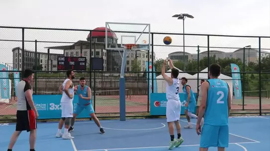 Kahramanmaraş'ta 3x3 Basketbol Turnuvası Tamamlandı