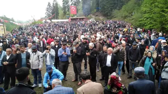 Şalpazarı'nda 30. Hıdırellez Şenliği Yağmura Rağmen Coşkuyla Kutlandı