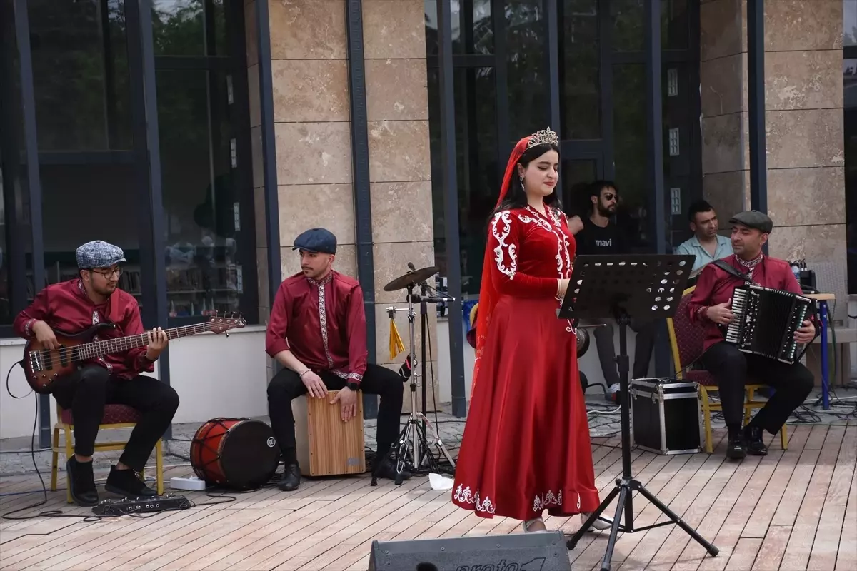 Türk Dil Bayramı'nın 748. Yılı Kutlandı